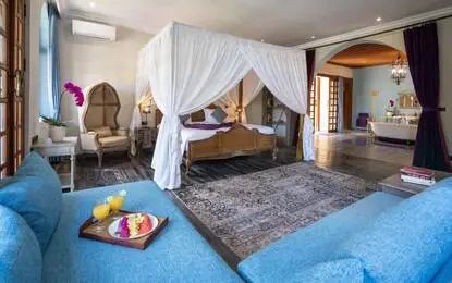 5-Bed 5.5-Bath Villa