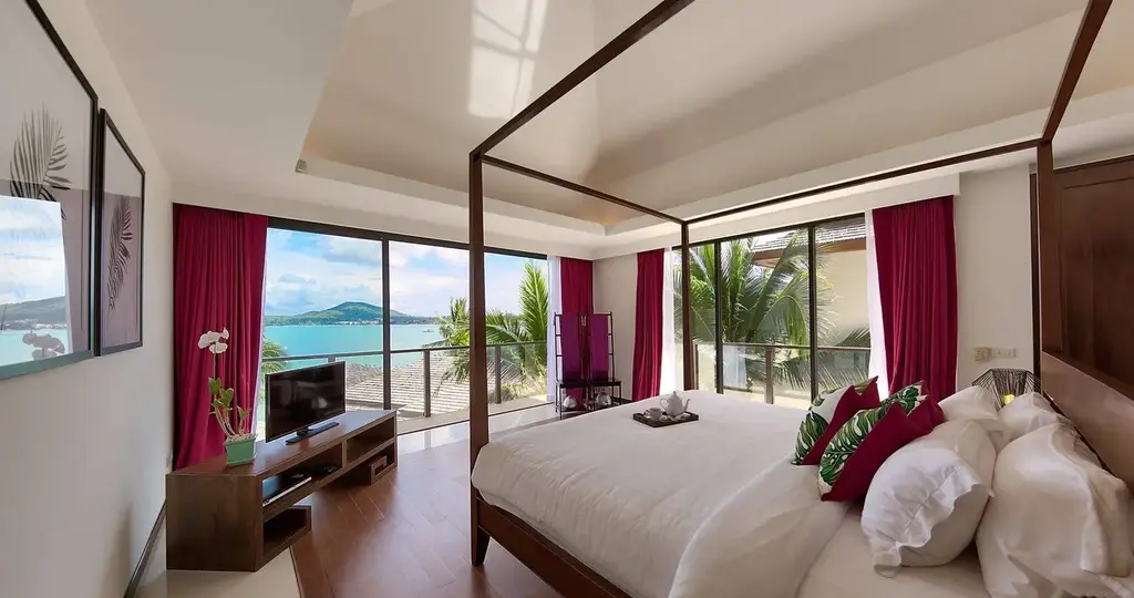 3-Bed 3.5-Bath Villa