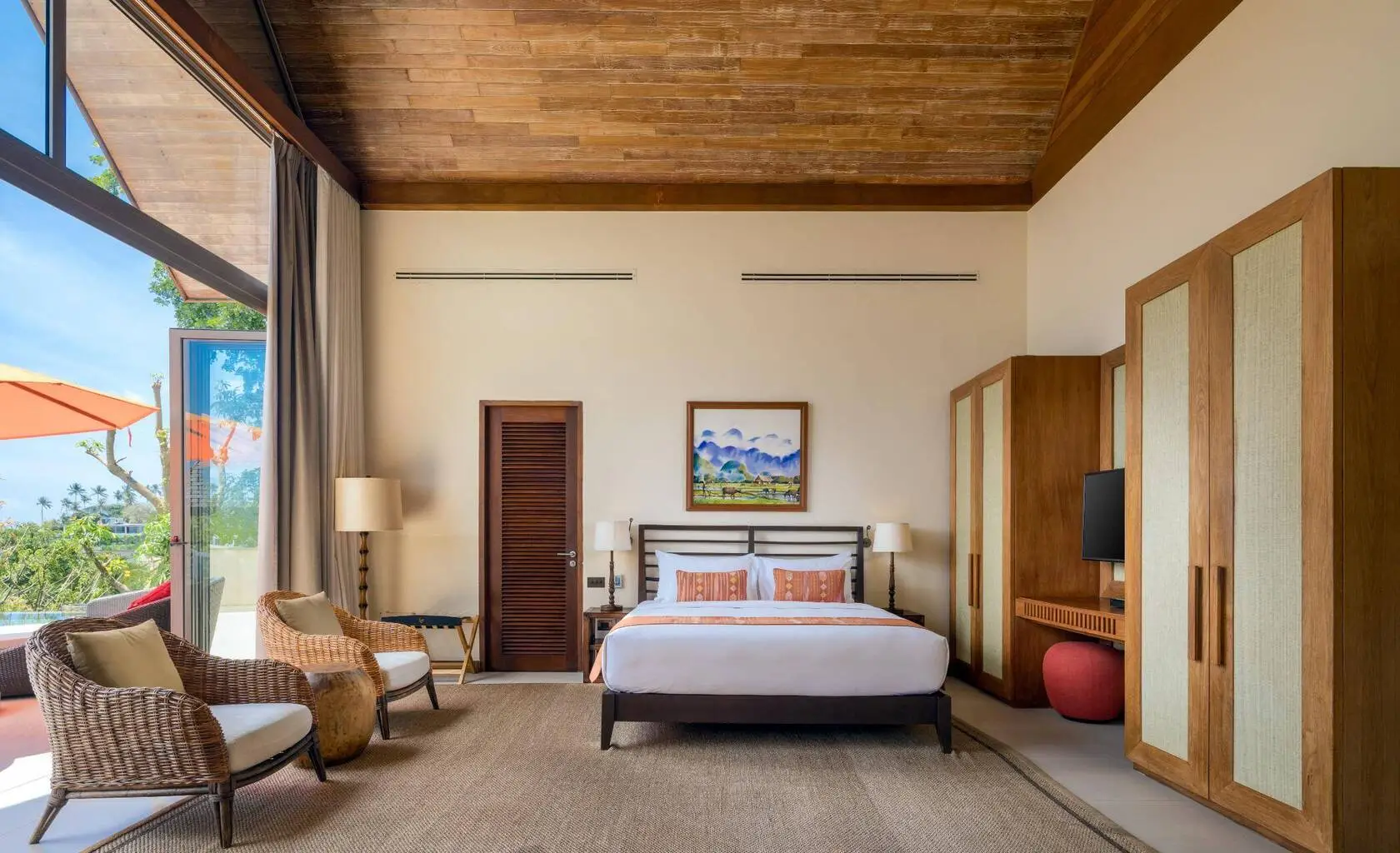 4-Bed 5-Bath Villa