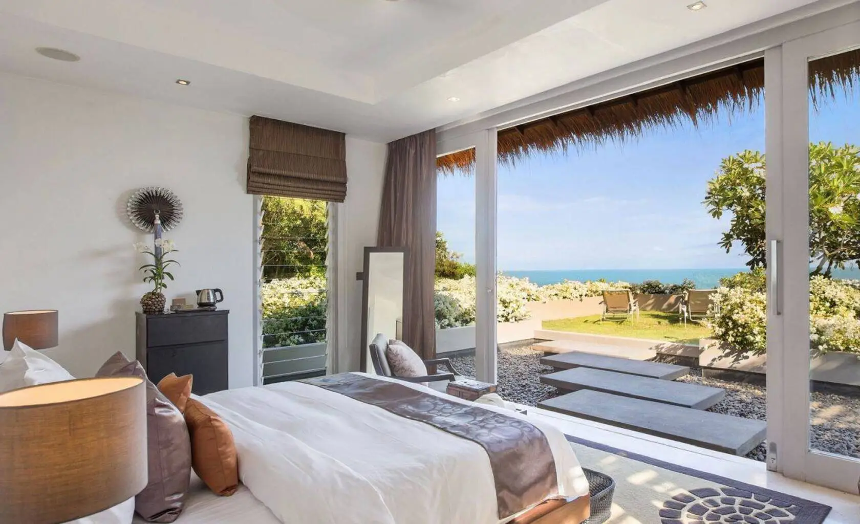 4-Bed 4-Bath Villa