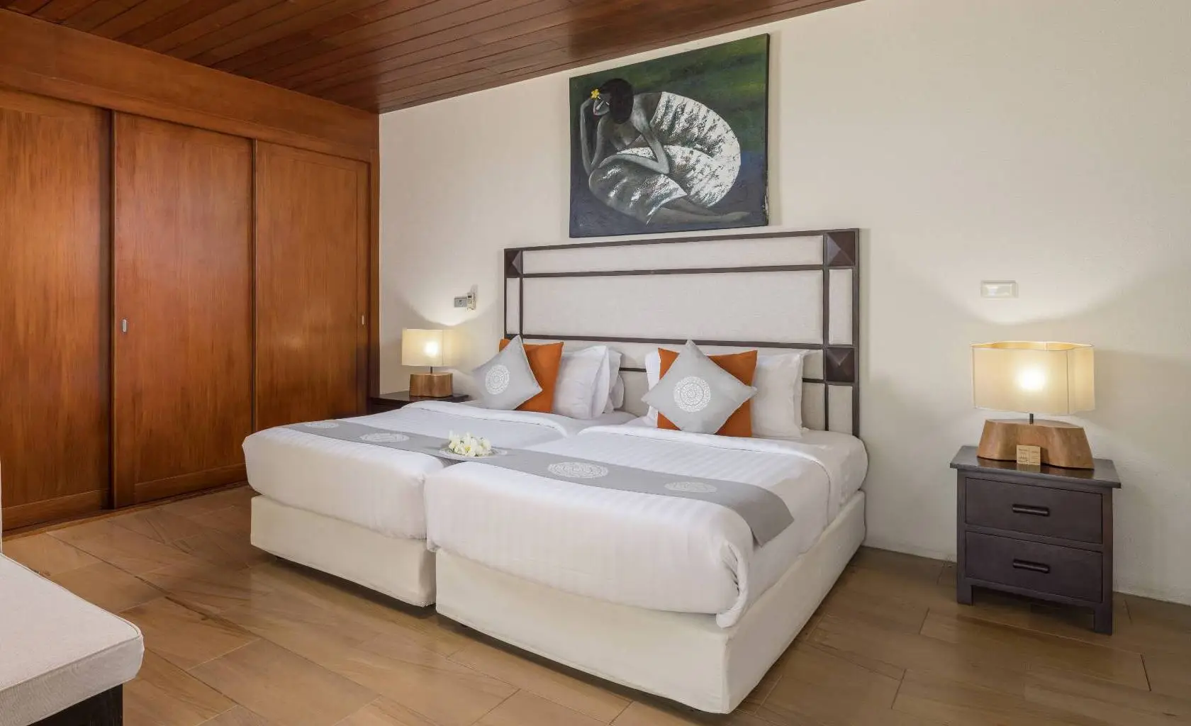4-Bed 4-Bath Villa