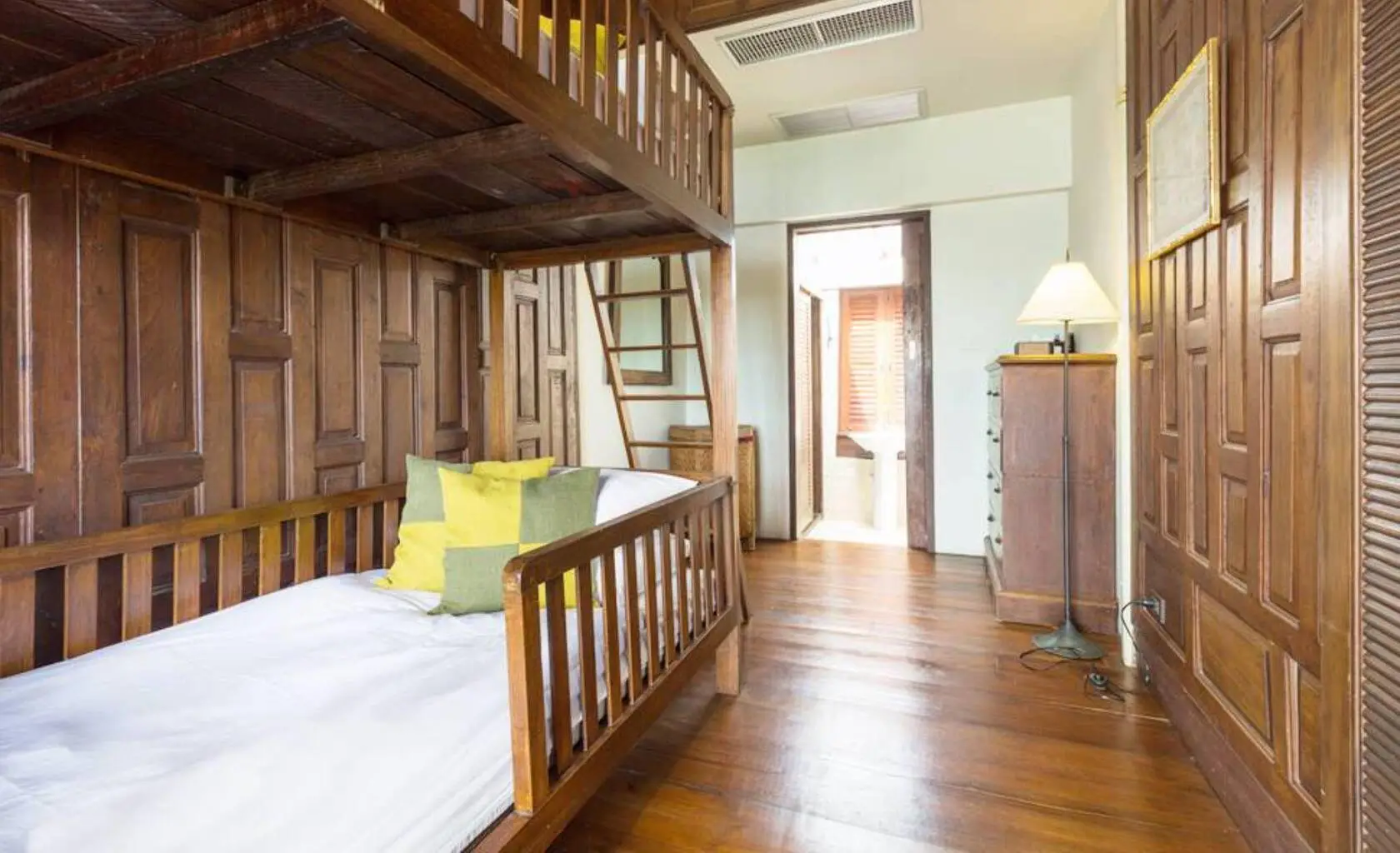 4-Bed + 1-Bunk Room 5.5-Bath Villa