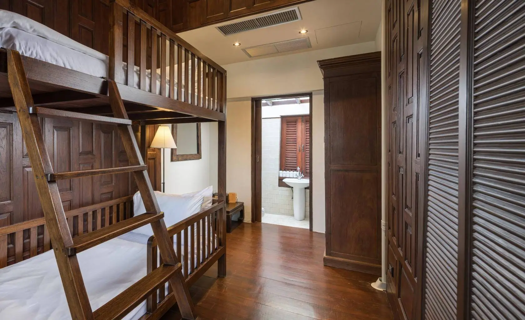 6-Bed + 1-Bunk Room 7.5-Bath Villa