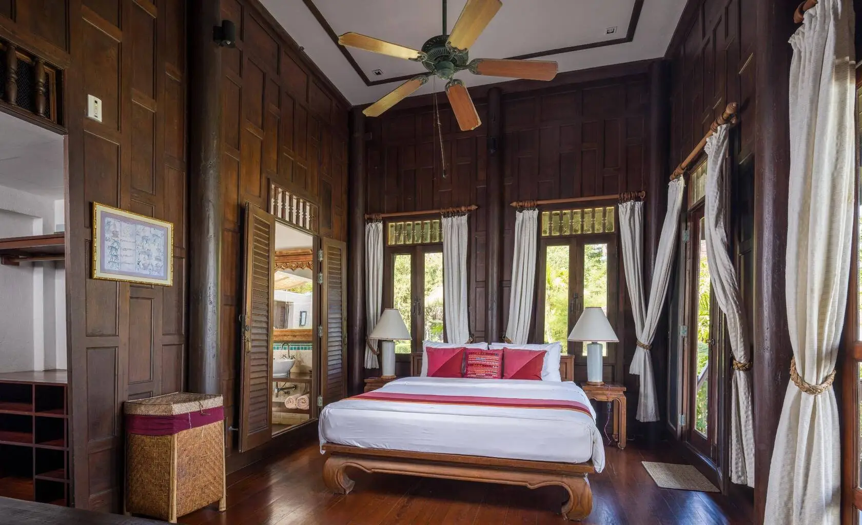 6-Bed 6.5-Bath Villa
