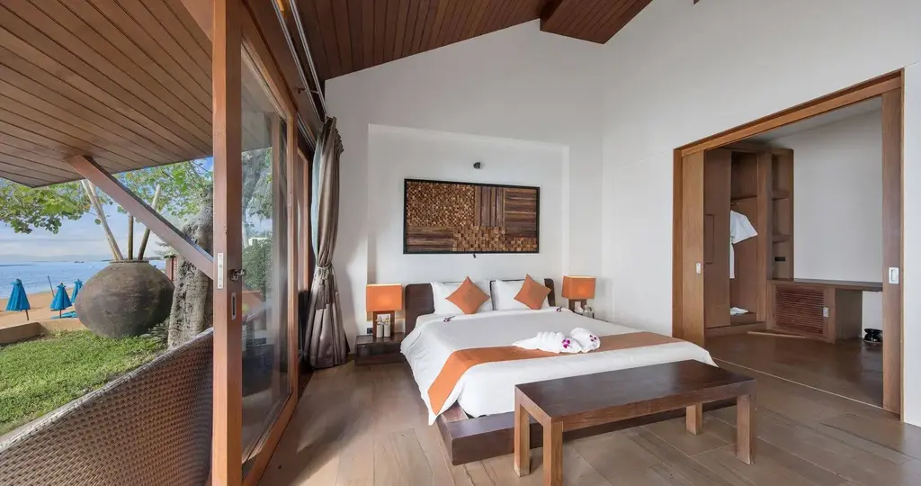 4-Bed 4.5-Bath Villa
