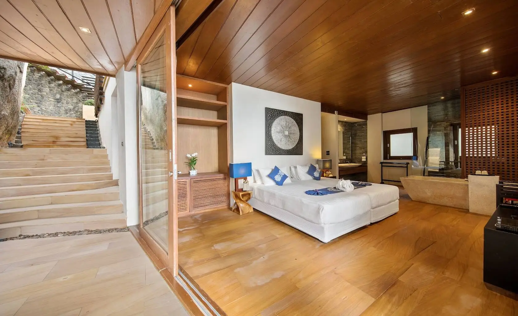 3-Bed 3.5-Bath Villa