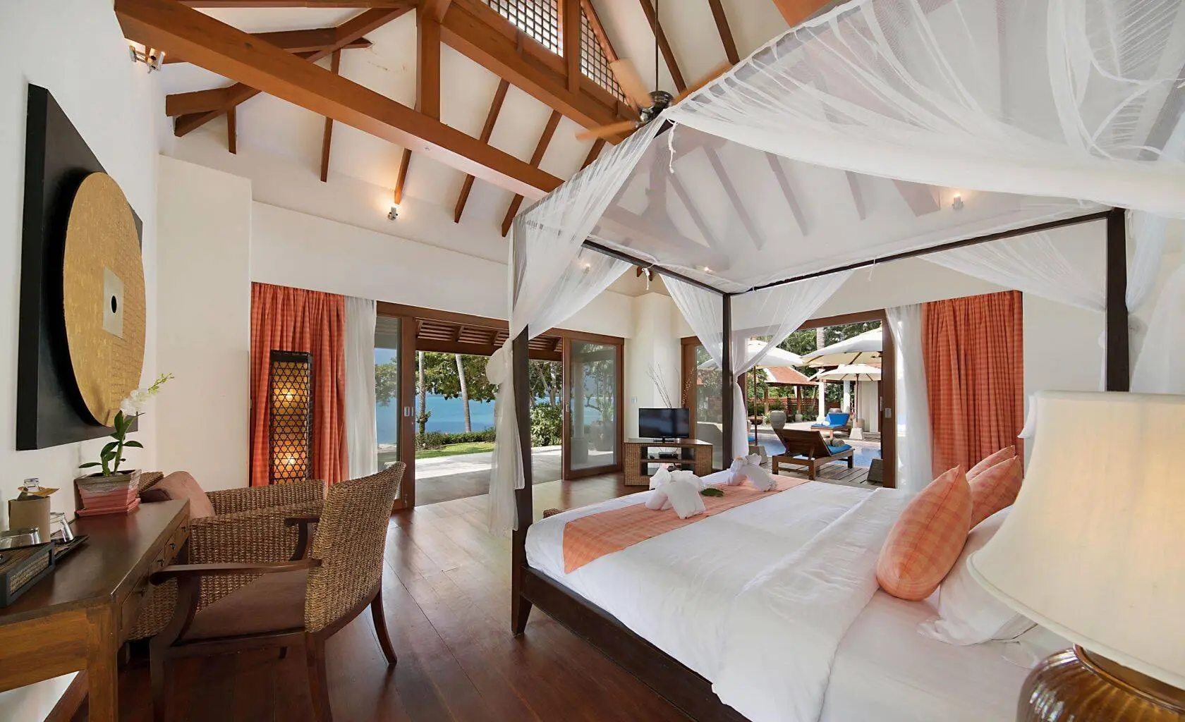 5-Bed 5.5-Bath Villa