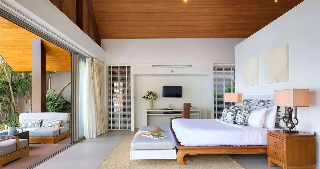 5-Bed 5-Bath Villa