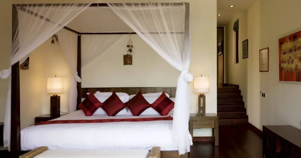5-Bed 5-Bath Villa